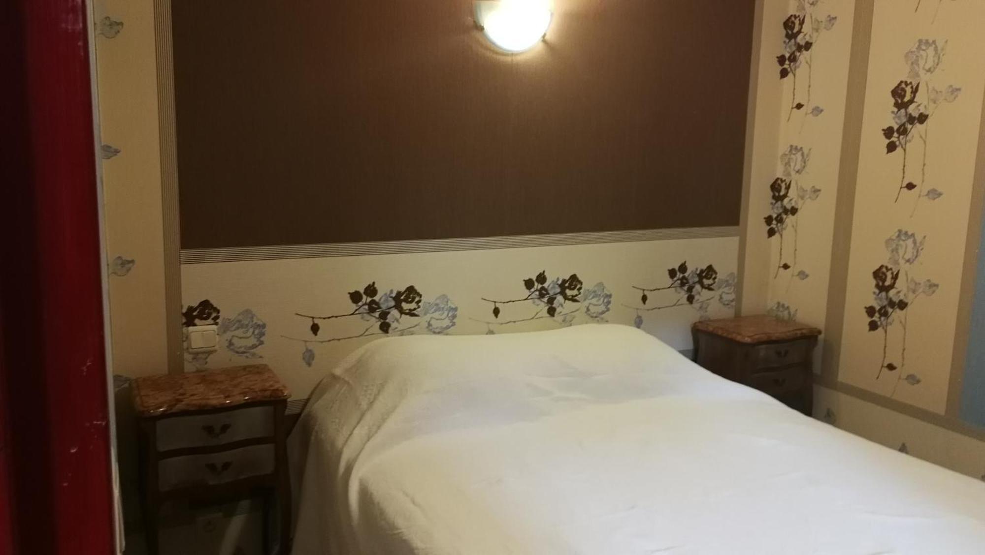 La Cirerole Hotel Casteil Екстериор снимка